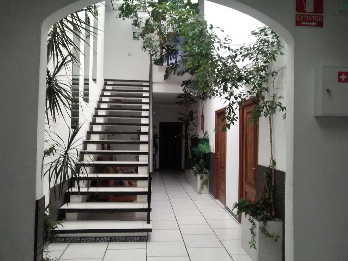 Apartamentos Blanco Y Negro A Guarda Exterior foto
